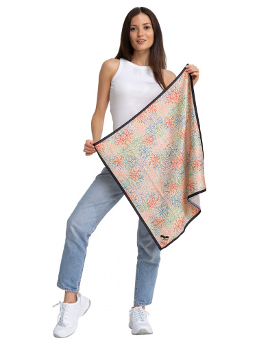 Платок silk 83,5х83,5 Пушкинский музей - Кораллы (японская декоративная бумага конца XIX – начала XX