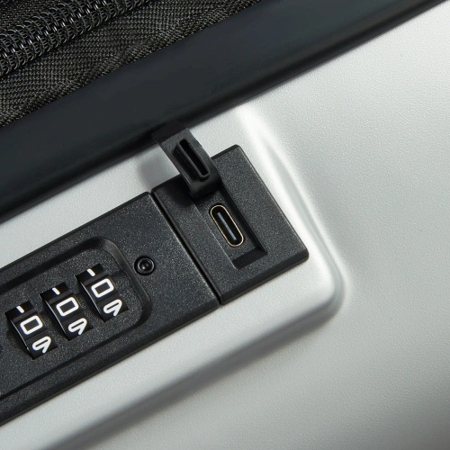 Чемодан 4-х колесный DELSEY PEUGEOT ZIP 00100780111